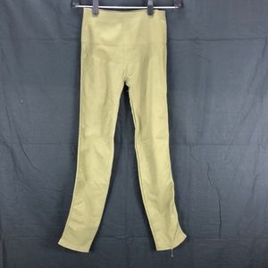 33 inches in length yoga pants.